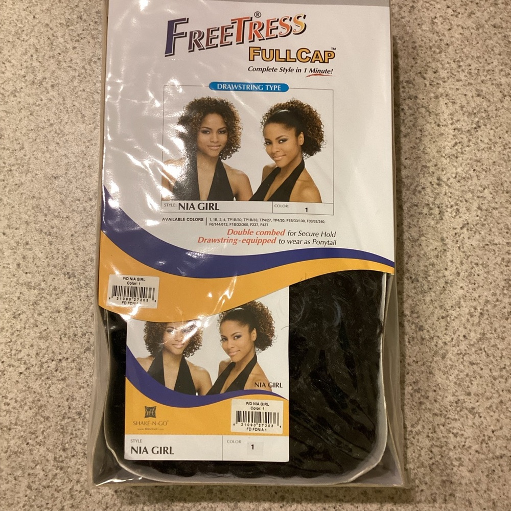 FreeTress Nia Girl Half Wig! Color 1